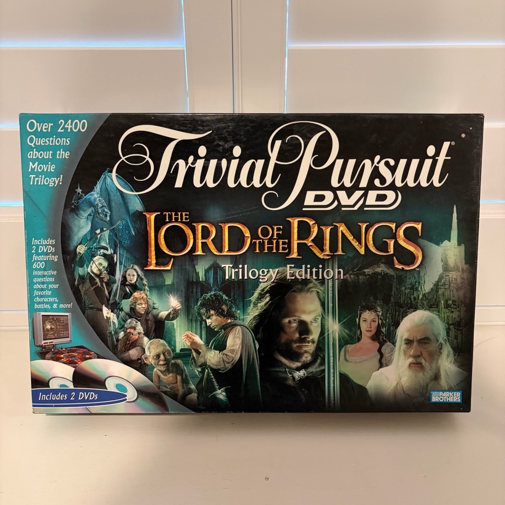 Parker Brothers Trivial Pursuit DVD The Lord Of The Rings Trilogy Edition Game